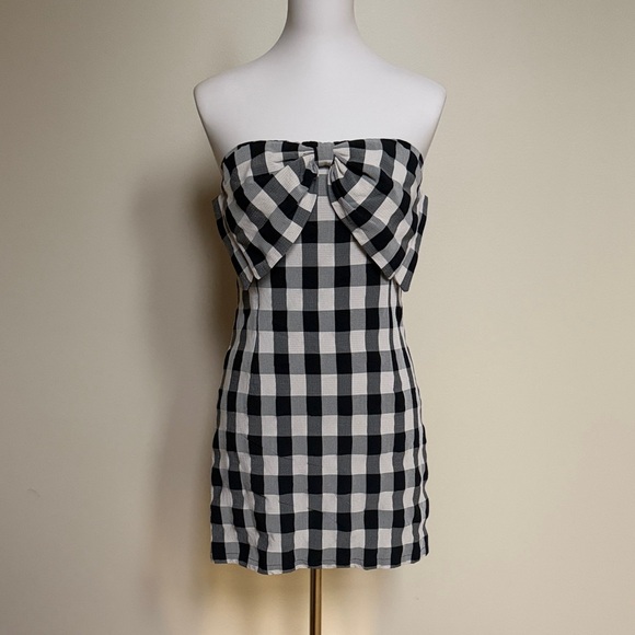 TCEC Dresses & Skirts - TCEC Strapless Gingham Bow Mini Dress Black Checkered Size M